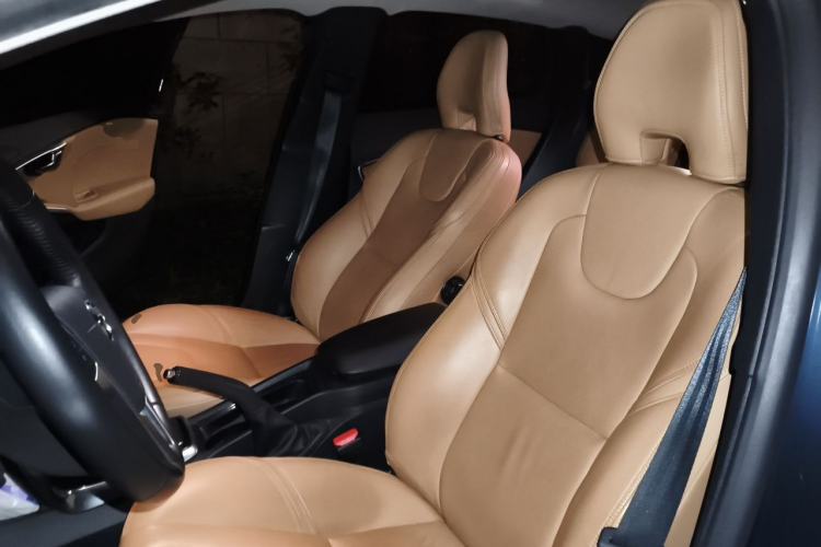 Used Volvo V40 2017 T3 Zhiyi Edition Left Front Seat