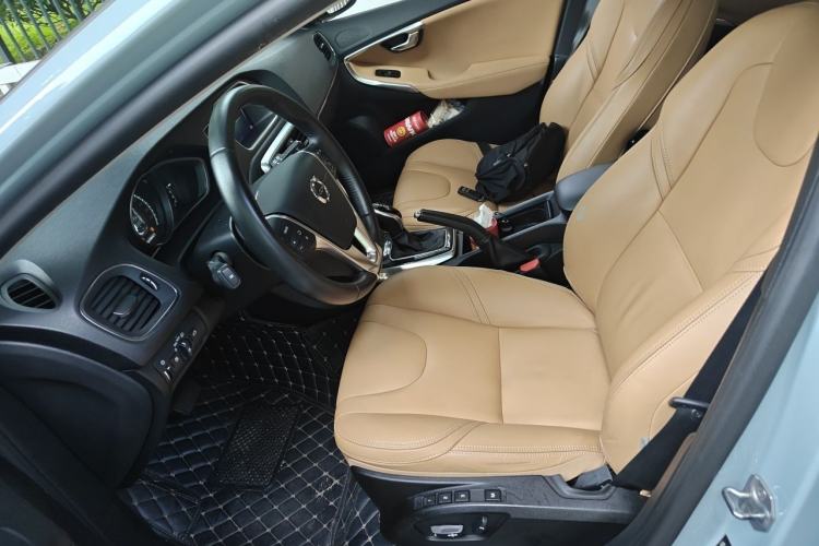 Used Volvo V40 2017 T3 Zhiyi Edition Left Front Seat