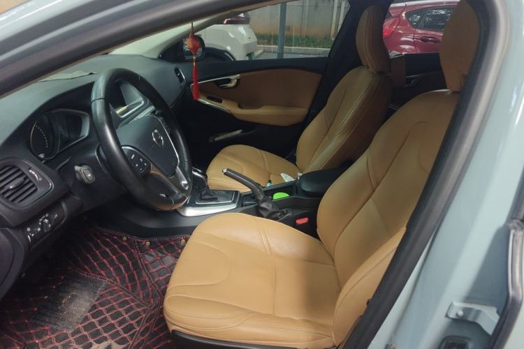 Used Volvo V40 2017 T3 Zhiyi Edition Left Front Seat