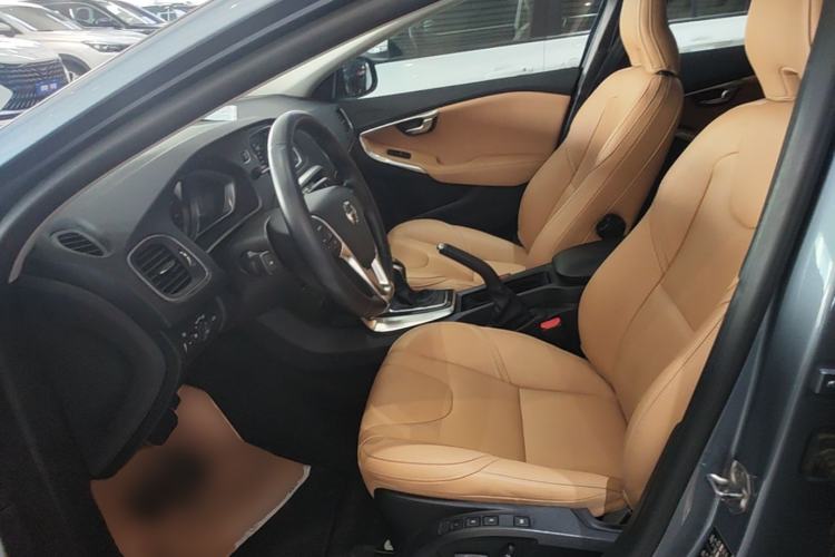 Used Volvo V40 2017 T3 Zhiyi Edition Left Front Seat