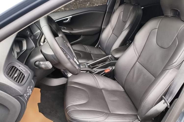 Used Volvo V40 2017 T3 Zhiya Edition Left Front Seat