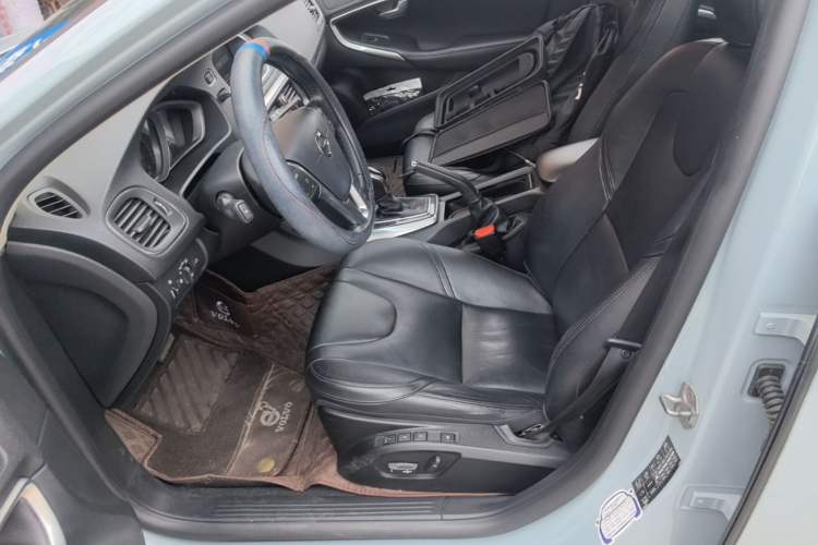 Used Volvo V40 2017 T3 Zhiyi Edition Left Front Seat
