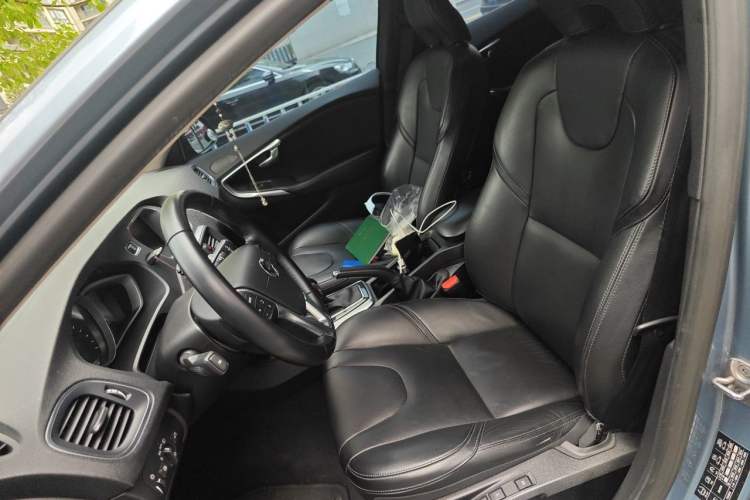 Used Volvo V40 2017 T3 Zhiyi Edition Left Front Seat