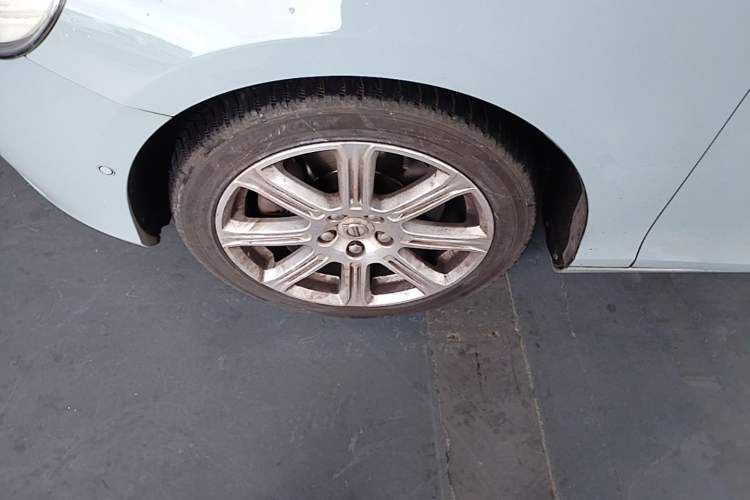 Used Volvo V40 2017 T3 Zhiya Edition Left Front Wheel Hub