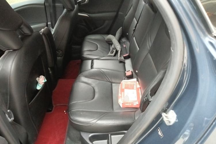 Used Volvo V40 2017 T3 Zhiya Edition Left Rear Seat