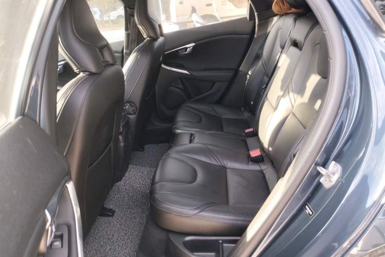 Used Volvo V40 2017 T3 Zhiyi Edition Left Rear Seat