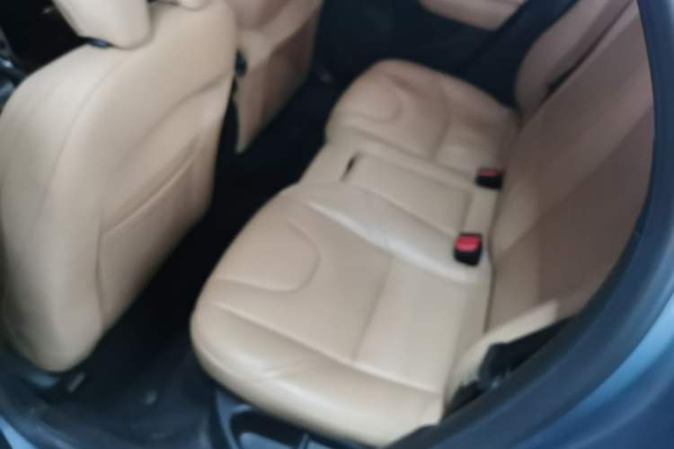 Used Volvo V40 2017 T3 Zhiya Edition Left Rear Seat