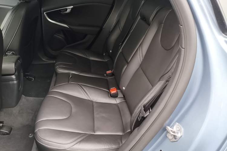 Used Volvo V40 2017 T3 Zhiya Edition Left Rear Seat