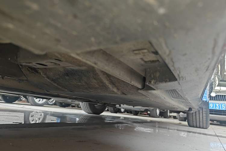 Used Volvo V40 2017 T3 Zhiyi Edition Left Side Sill