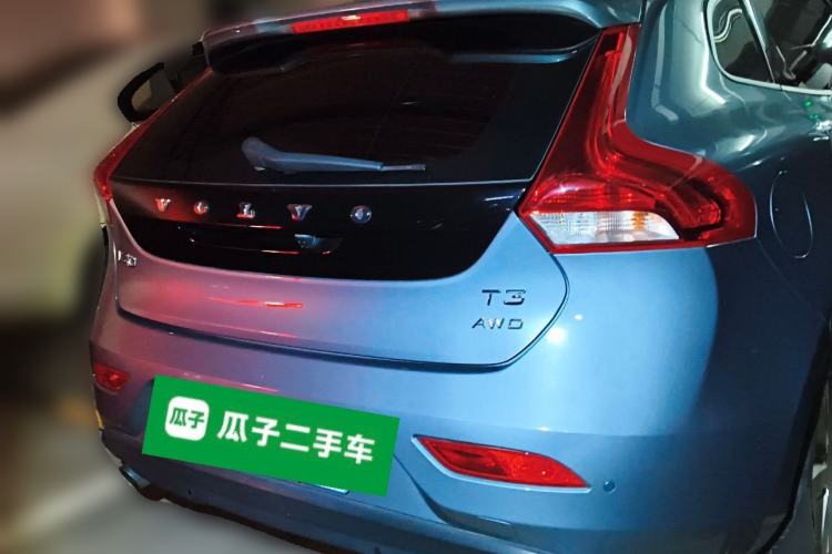 Used Volvo V40 2017 T3 Smart Edition Rear