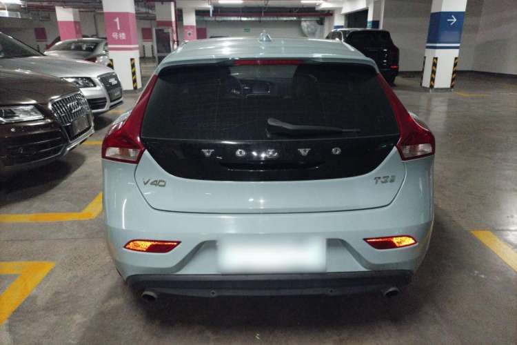 Used Volvo V40 2017 T3 Zhiya Edition Rear
