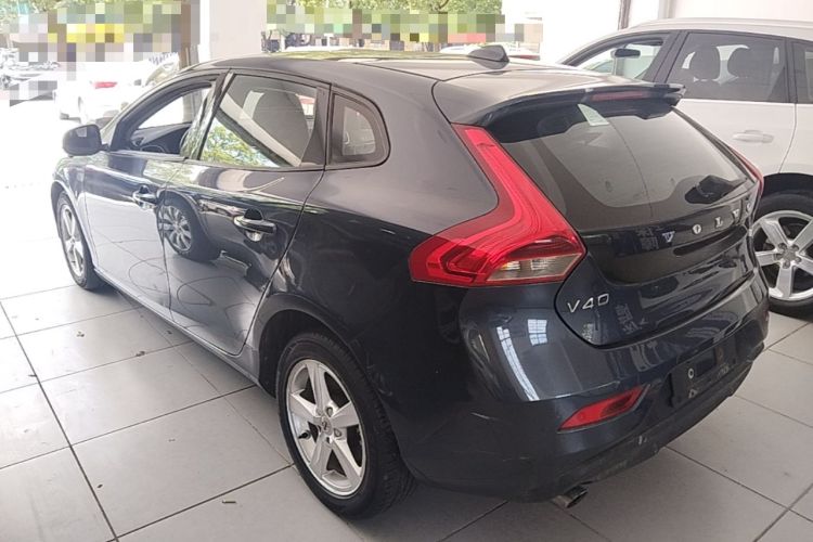 Used Volvo V40 2017 T3 Smart Edition Rear Left 45 Deg