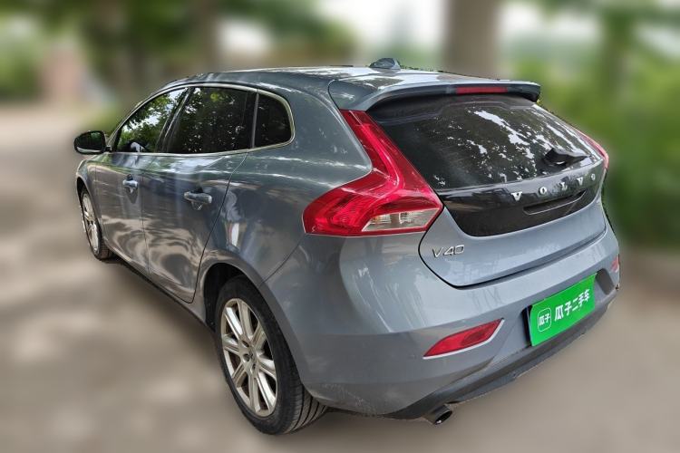 Used Volvo V40 2017 T3 Zhiya Edition Rear Left 45 Deg