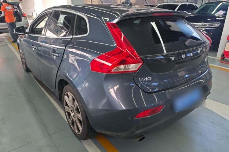 Used Volvo V40 2017 T3 Zhiya Edition Rear Left 45 Deg