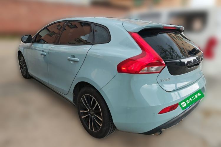 Used Volvo V40 2017 T3 Zhiyi Edition Rear Left 45 Deg
