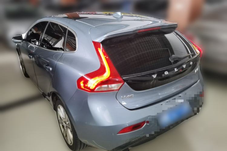 Used Volvo V40 2017 T3 Zhiya Edition Rear Left 45 Deg