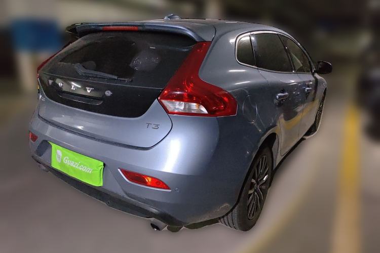 Used Volvo V40 2017 T3 Zhiyi Edition Rear Right 45 Deg