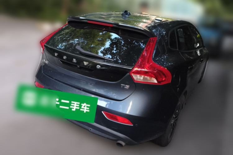 Used Volvo V40 2017 T3 Zhiyi Edition Rear Right 45 Deg