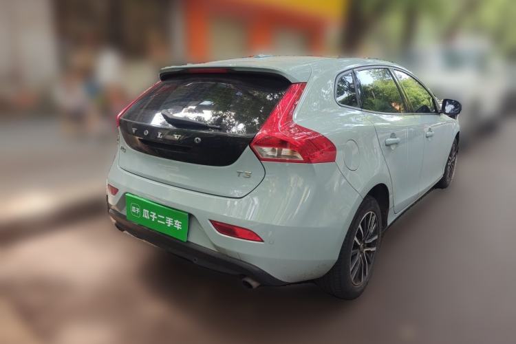 Used Volvo V40 2017 T3 Zhiyi Edition Rear Right 45 Deg