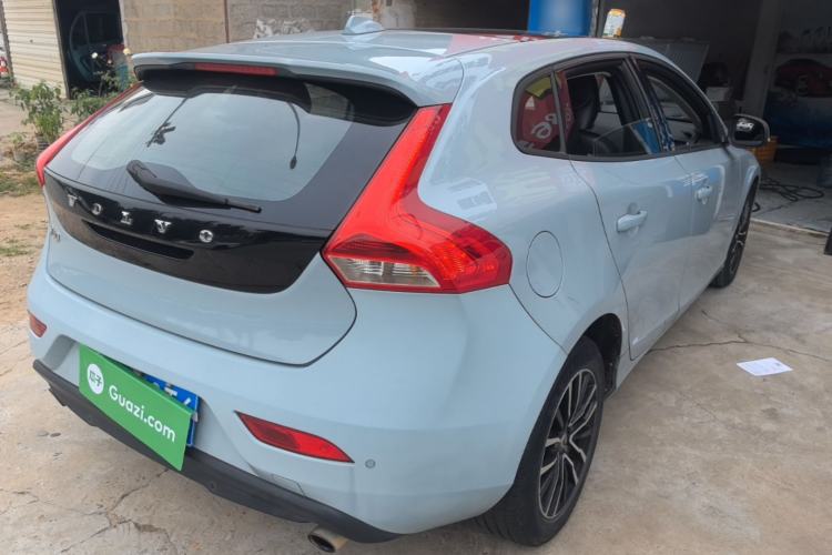 Used Volvo V40 2017 T3 Zhiyi Edition Rear Right 45 Deg