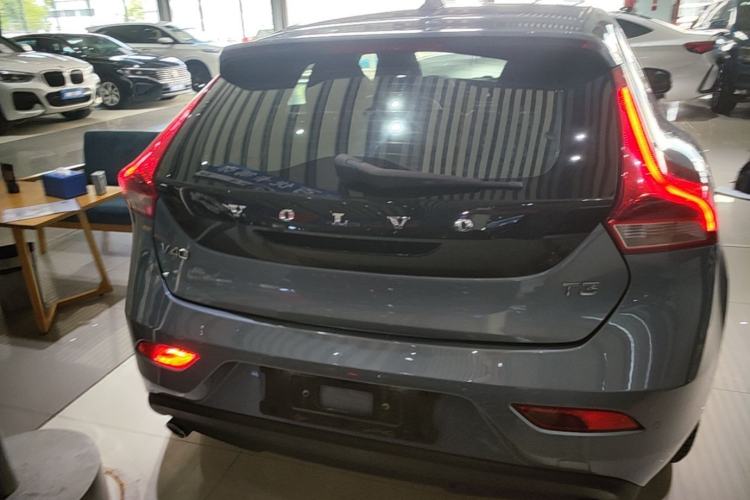 Used Volvo V40 2017 T3 Zhiyi Edition Rear