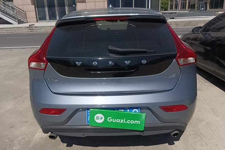 Used Volvo V40 2017 T3 Zhiya Edition Rear
