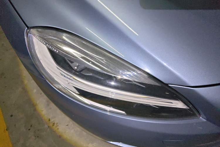 Used Volvo V40 2017 T3 Zhiyi Edition Right Front Headlight