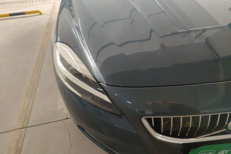 Used Volvo V40 2017 T3 Zhiya Edition Right Front Headlight