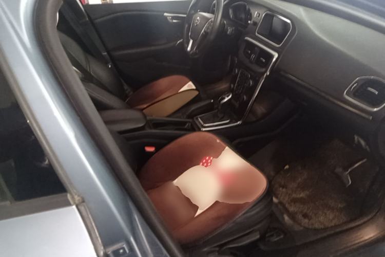 Used Volvo V40 2017 T3 Zhiyi Edition Right Front Seat