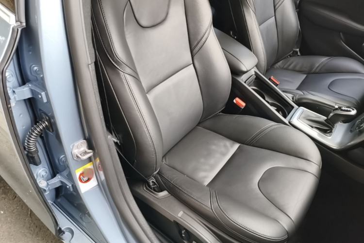 Used Volvo V40 2017 T3 Zhiya Edition Right Front Seat