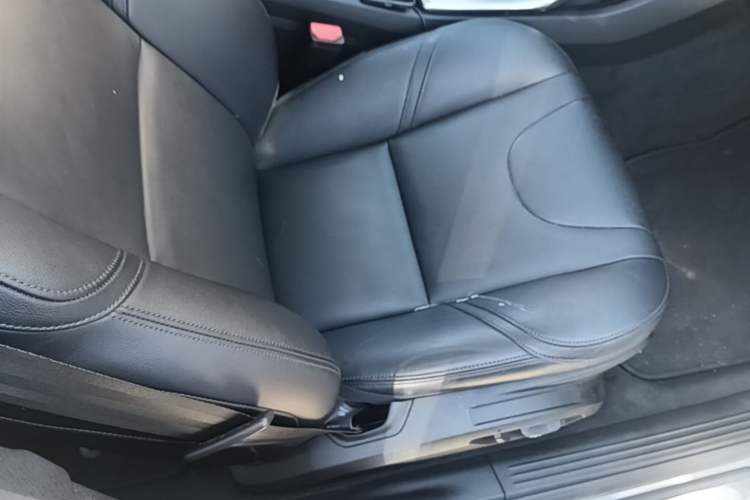 Used Volvo V40 2017 T3 Zhiya Edition Right Front Seat