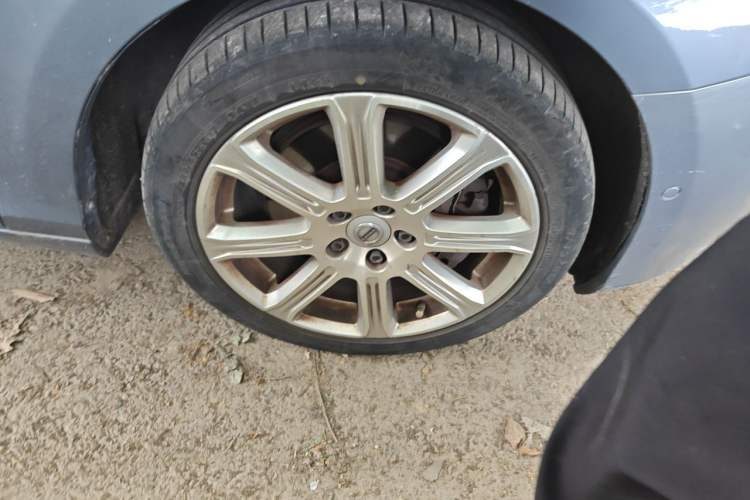 Used Volvo V40 2017 T3 Zhiya Edition Right Front Wheel Hub