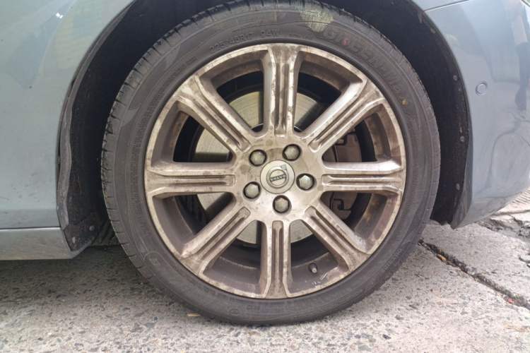 Used Volvo V40 2017 T3 Zhiya Edition Right Front Wheel Hub