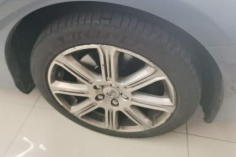 Used Volvo V40 2017 T3 Zhiya Edition Right Front Wheel Hub