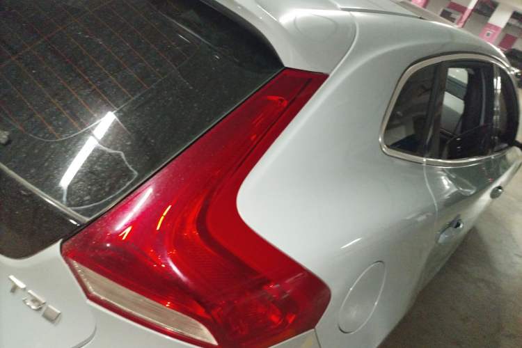 Used Volvo V40 2017 T3 Zhiya Edition Right Rear Taillight