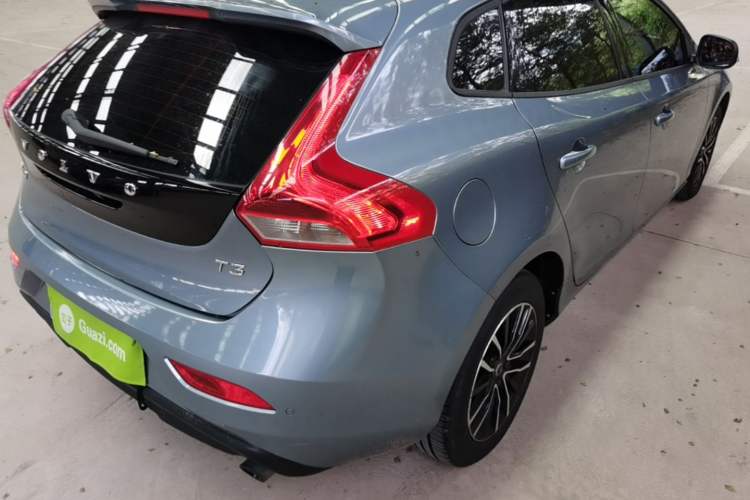 Used Volvo V40 2017 T3 Zhiyi Edition Right Rear Taillight