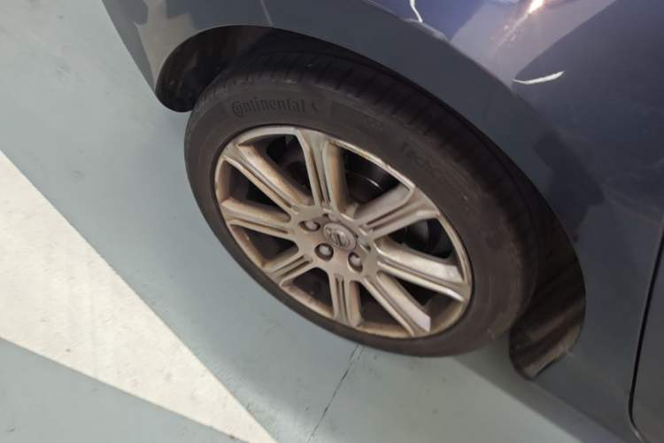 Used Volvo V40 2017 T3 Zhiya Edition Right Rear Wheel Hub