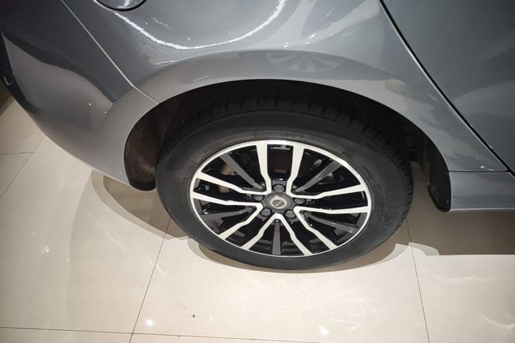Used Volvo V40 2017 T3 Zhiyi Edition Right Rear Wheel Hub