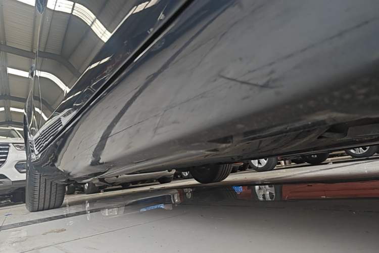 Used Volvo V40 2017 T3 Zhiyi Edition Right Side Sill