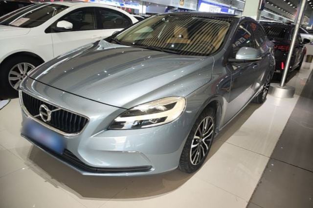 Used Volvo V40 2017 T3 Zhiyi Edition