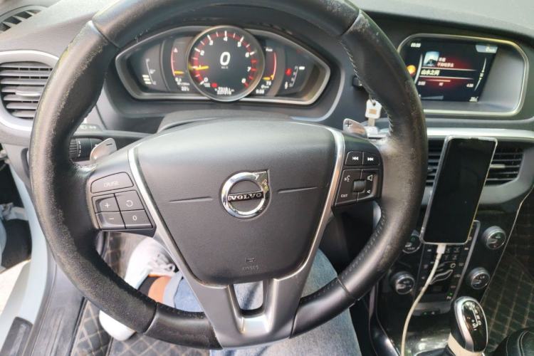 Used Volvo V40 2017 T3 Zhiyi Edition Steering Wheel
