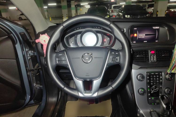 Used Volvo V40 2017 T3 Zhiya Edition Steering Wheel