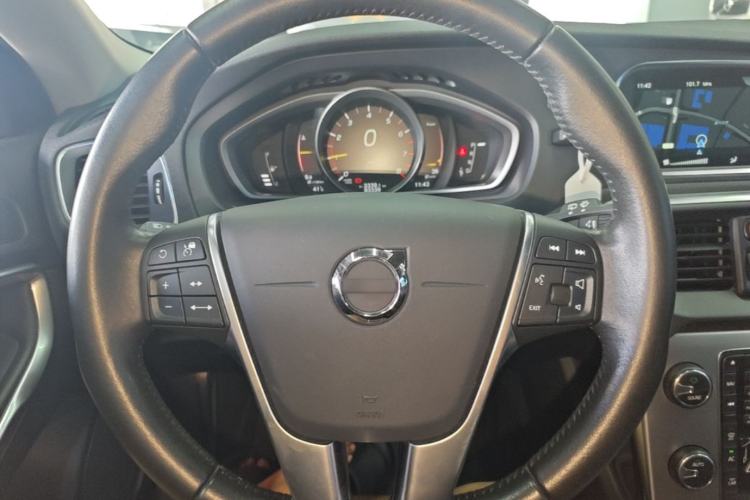 Used Volvo V40 2017 T3 Zhiya Edition Steering Wheel