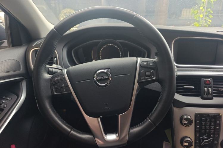 Used Volvo V40 2017 T3 Zhiya Edition Steering Wheel