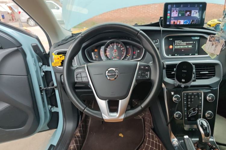 Used Volvo V40 2017 T3 Zhiyi Edition Steering Wheel