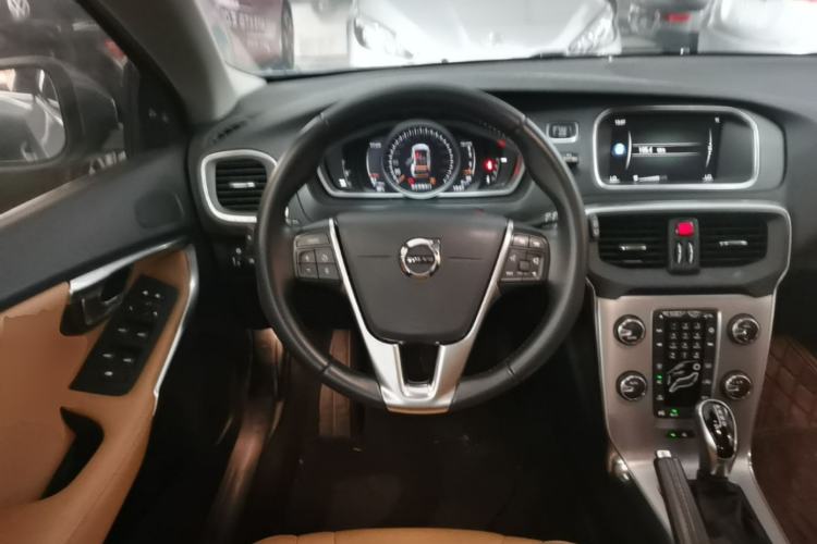 Used Volvo V40 2017 T3 Zhiya Edition Steering Wheel