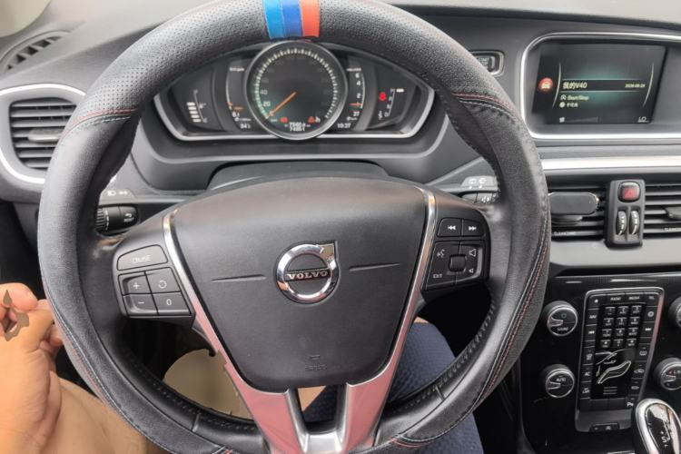 Used Volvo V40 2017 T3 Zhiyi Edition Steering Wheel