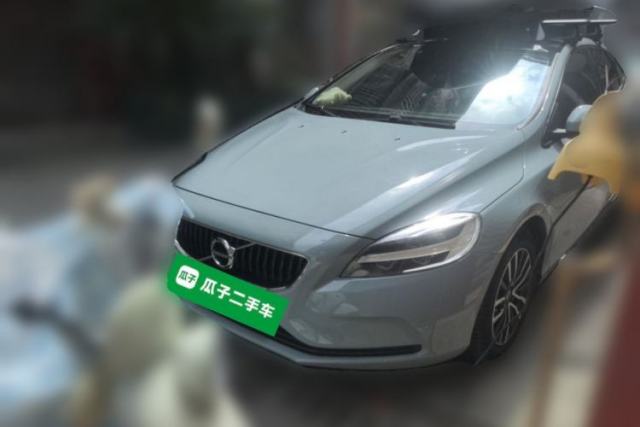 Ojetý Volvo V40 2017 T3 Zhiyi Edition