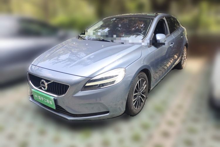 Volvo V40 2017 T3 Zhiyi Edition usado Guazi used car, China used car export, Used car for sale, Used cars, Cheapest cars for sale