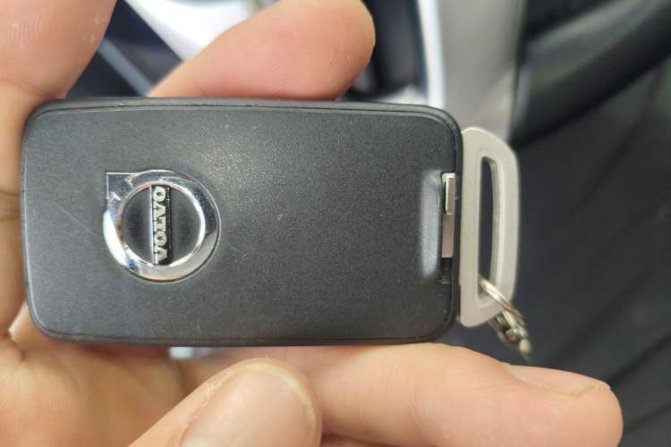 Used Volvo V40 2017 T3 Zhiyi Edition Vehicle Key